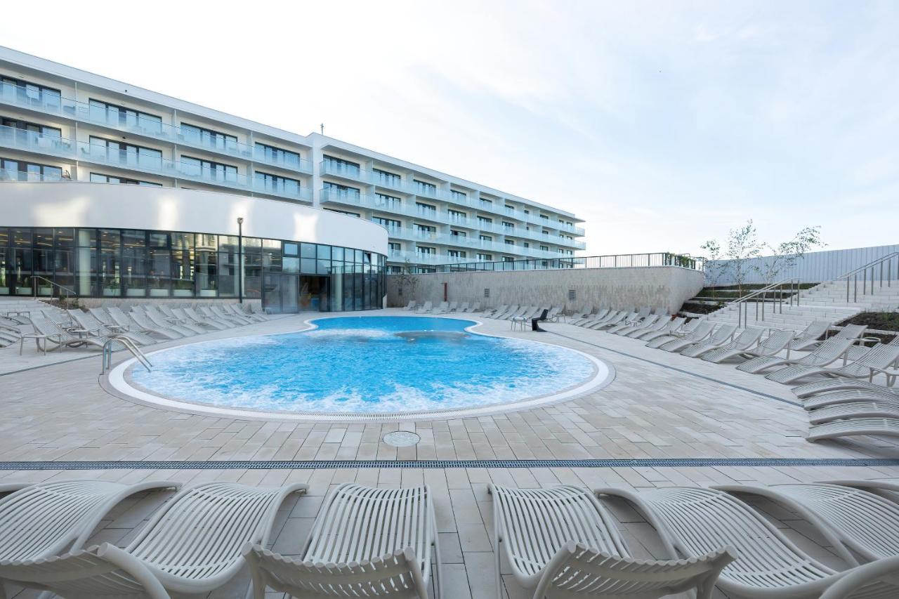 Polanki Aqua Apartment Spa & Basen By Noclegi Renters Kolobrzeg Bagian luar foto