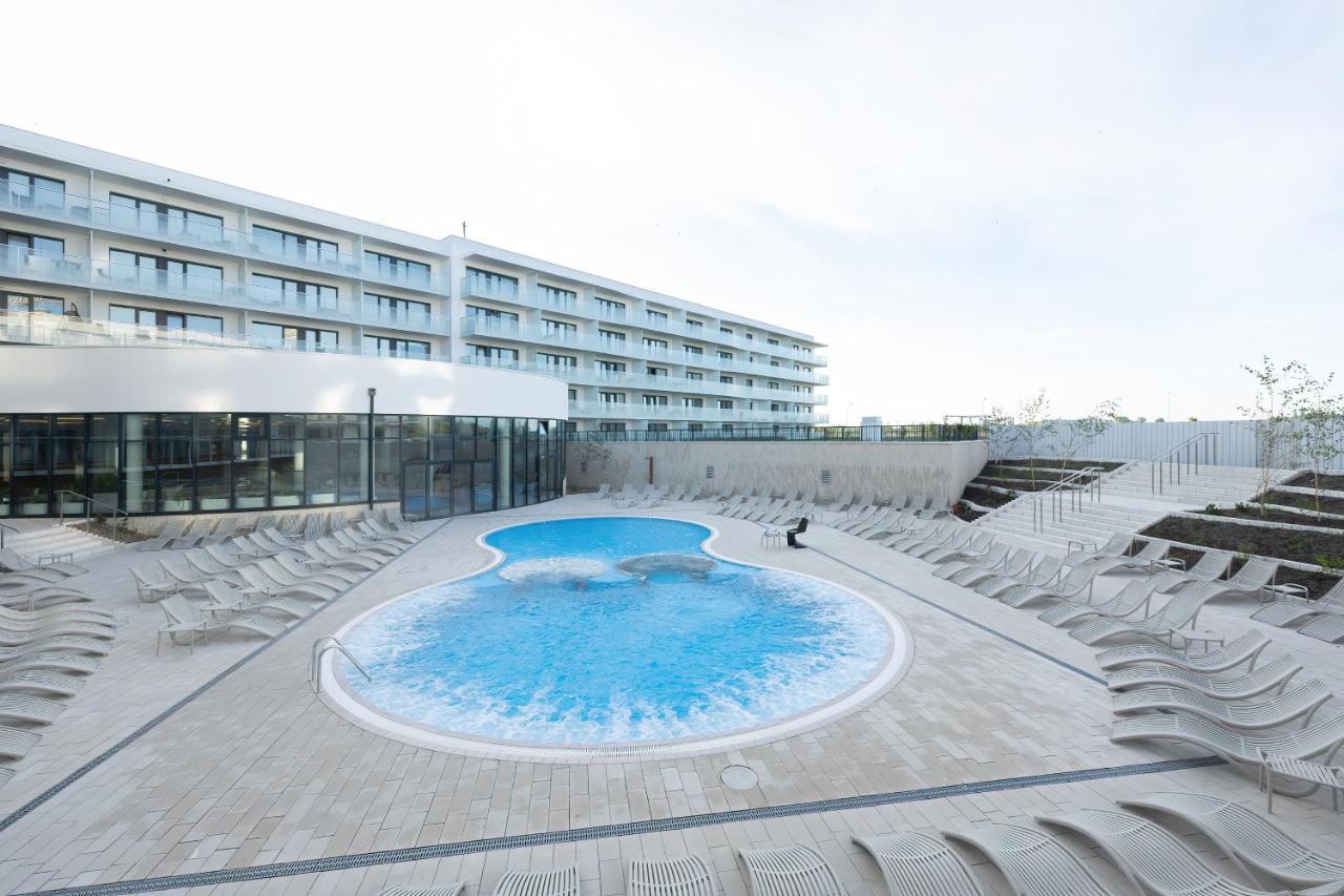 Polanki Aqua Apartment Spa & Basen By Noclegi Renters Kolobrzeg Bagian luar foto